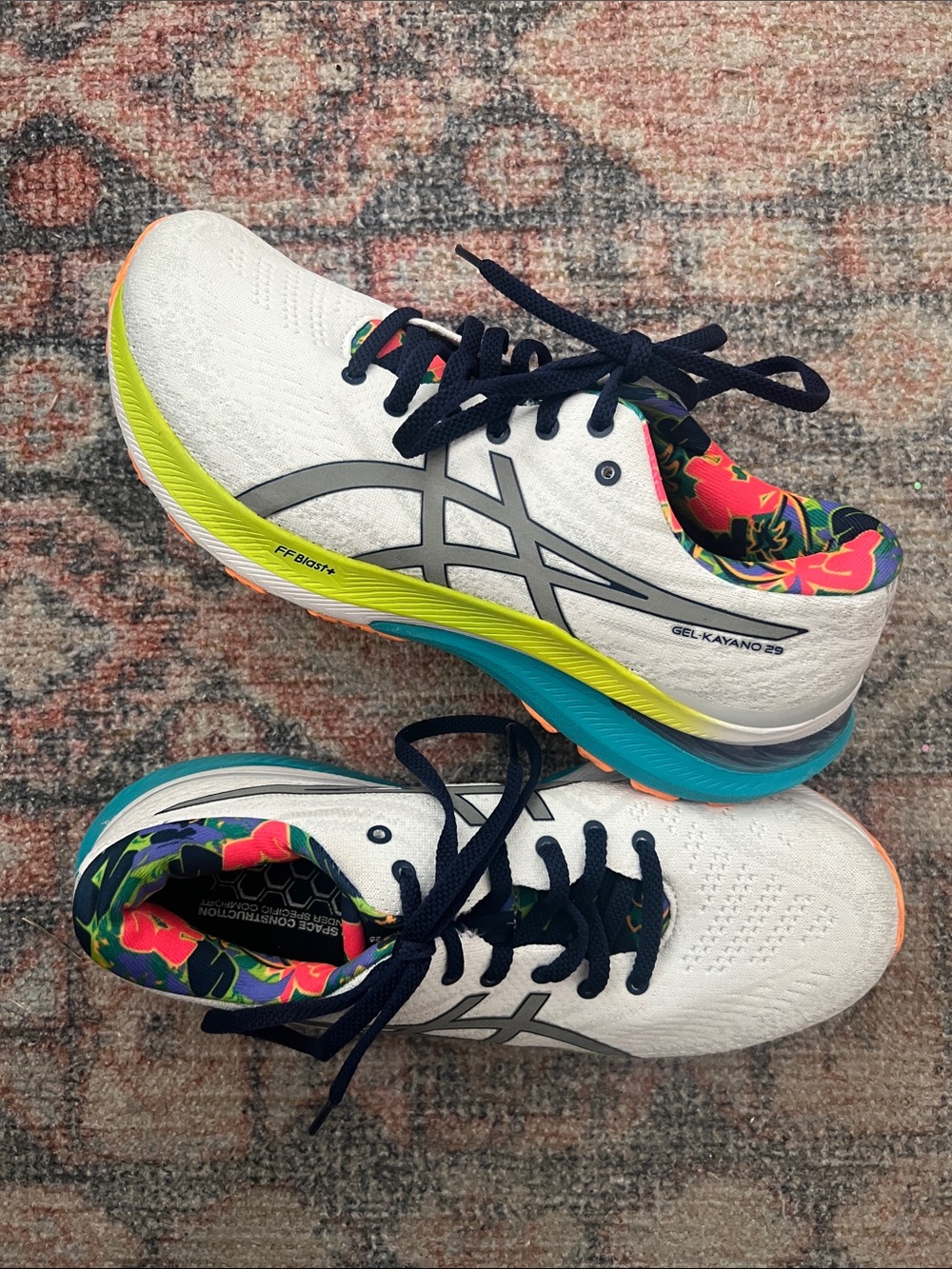 Asics GEL-KAYANO 29 Lime Zest running shoe